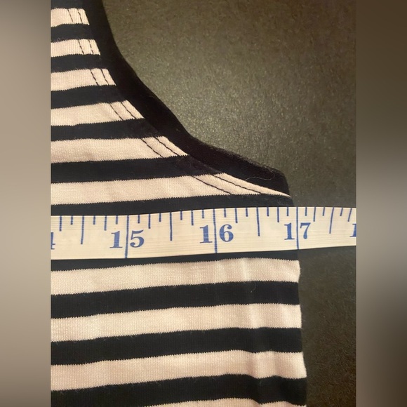 Chico’s Woman’s Black and White Stripe Tank Top Size 0/Small - Picture 5 of 5